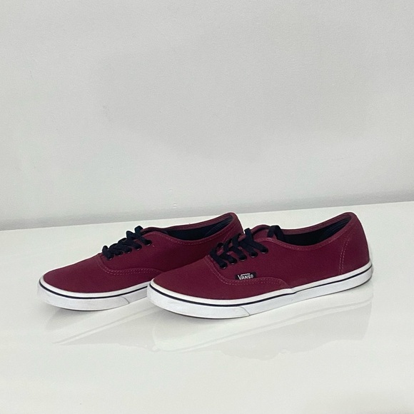 Vans burgundy Canvas Sneakers Classic Skate Style - Picture 3 of 9